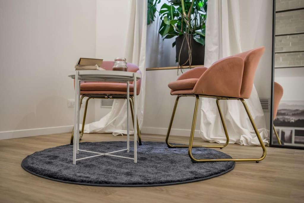 Ab Plus - Via Arienti 15 Bologna Eksteriør billede